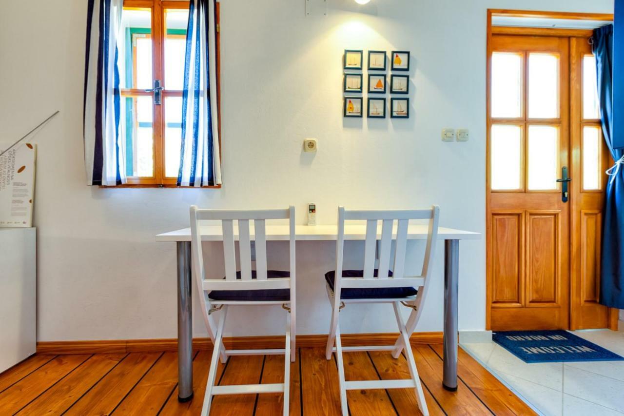 Apartments Nautica, Mali Losinj Ngoại thất bức ảnh