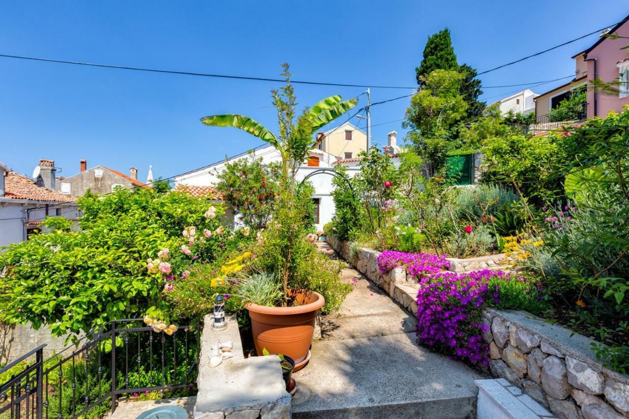 Apartments Nautica, Mali Losinj Ngoại thất bức ảnh